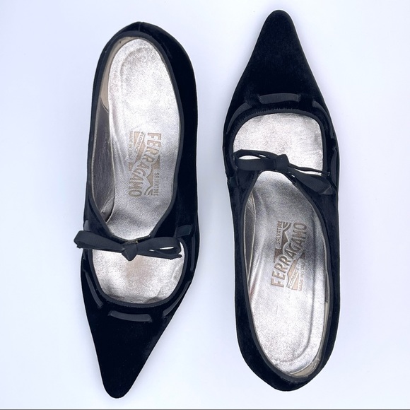 SALVATORE FERRAGAMO 🖤 Black Velvet Bardwill Bow Mary Jane Pumps | US 7 - Picture 9 of 15